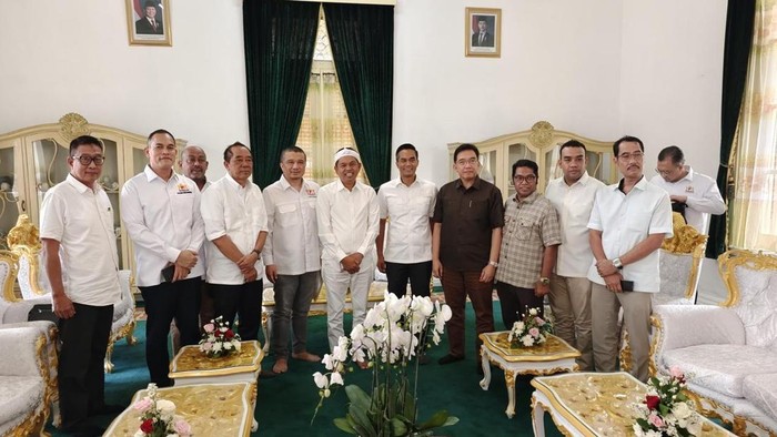 Anindya_Bakrie__Dedi_Mulyadi_Kolaborasi_Purwakarta_yang_Mengejutkan