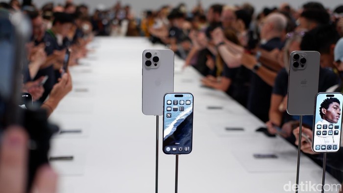 Apple_Rahasia_Kirim_600_Ton_iPhone_India_ke_AS_Terungkap