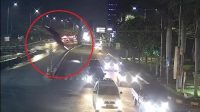 Insiden_BMW_Terjun_Tol_Gresik_Misteri_di_Balik_Berita_Global