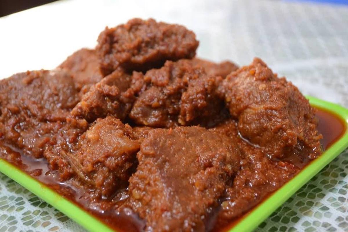 Resep Rendang Daging Sapi Empuk dan Legit, Cocok untuk Lebaran Resep Rendang Daging Sapi Empuk dan Legit, Cocok untuk Lebaran