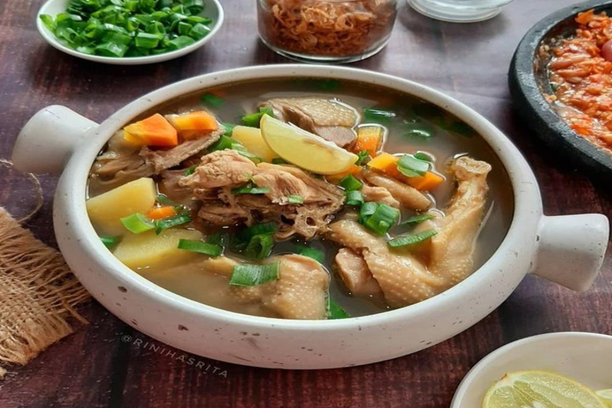 Resep Sup Ayam Bening Rumahan, Hangat dan Menyehatkan Resep Sup Ayam Bening Rumahan, Hangat dan Menyehatkan