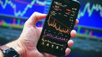 Satu_Cuitan_Guncang_Wall_Street_Pasar_Saham_AS_Rugi_Triliunan_Rupiah