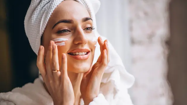 Bahaya Skincare Viral TikTok: Alergi Seumur Hidup pada Anak?