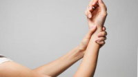 Hilangkan Pegal Tangan? 9 Stretching Ajaib Ini Solusinya