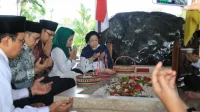 Megawati ziarah Makam Bung Karno, hari kelahirannya di Blitar
