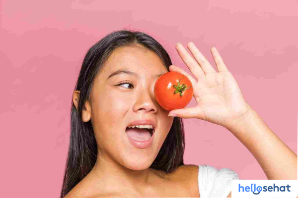 Rahasia Kulit Mulus: Tomat Ampuh Atasi Jerawat Secara Alami