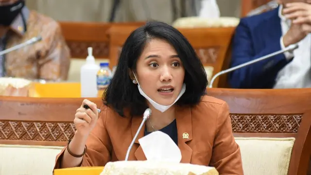 Raja Ampat Selamat? DPR Dukung Pencabutan Izin Tambang Bahlil