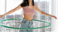 Turunkan Berat Badan: 7 Manfaat Ajaib Hula Hoop